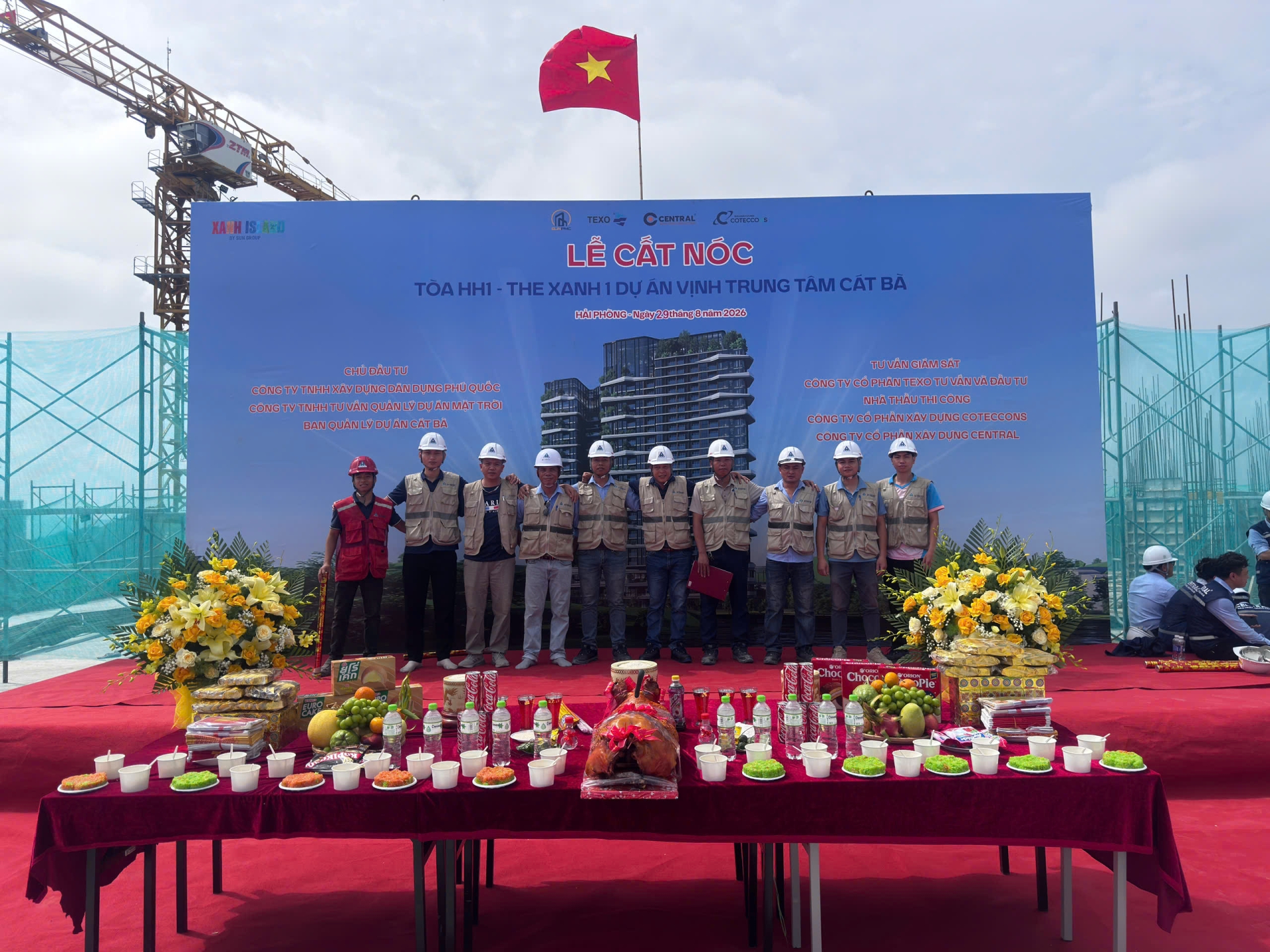AN THỊNH CẤT NÓC TÒA HH1 – THE XANH 1 | DỰ ÁN VỊNH TRUNG TÂM CÁT BÀ