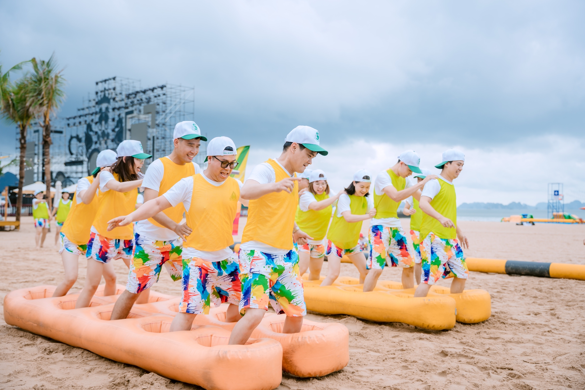 CHUYẾN ĐI CỦA THANH XUÂN CÙNG GIA ĐÌNH AN THỊNH MEP TẠI HẠ LONG 2025